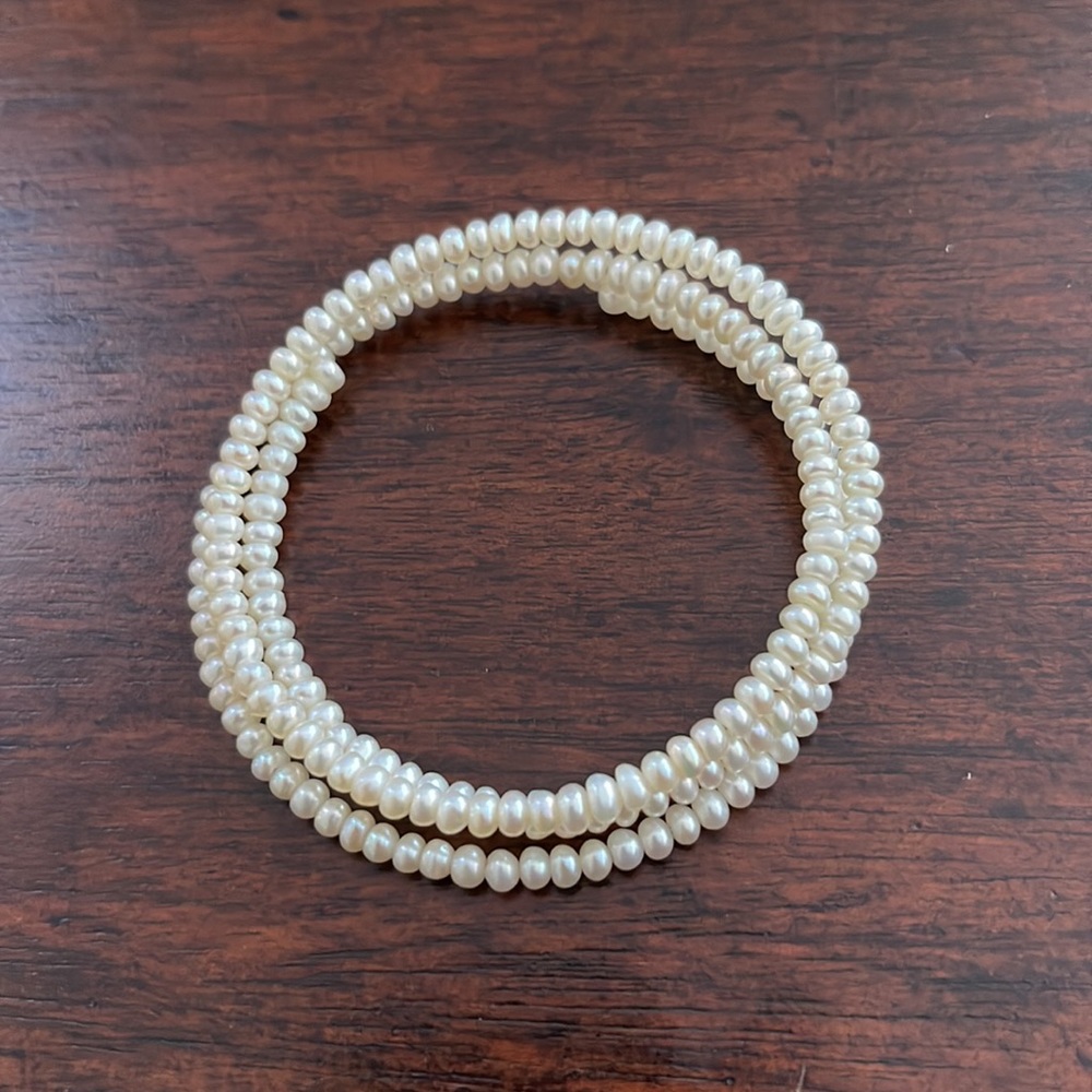 Cultured white freshwater pearl bracelet bangle - Picture 3 of 6